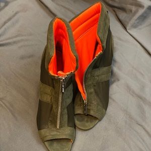 Cape Robbin purchased from fashion nova